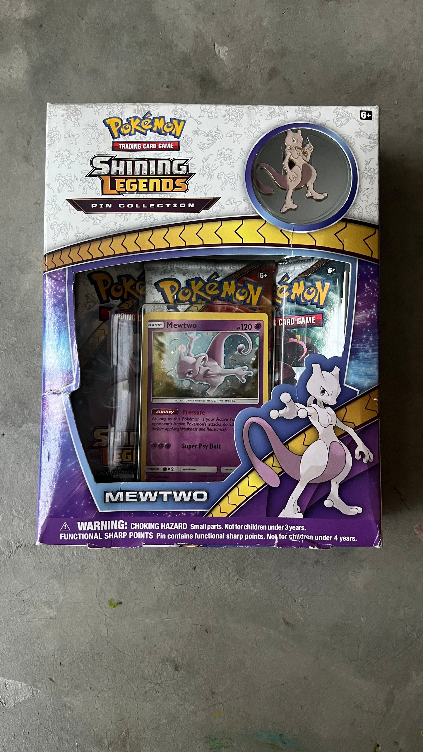 Shining Legends Pin Collection - Mewtwo